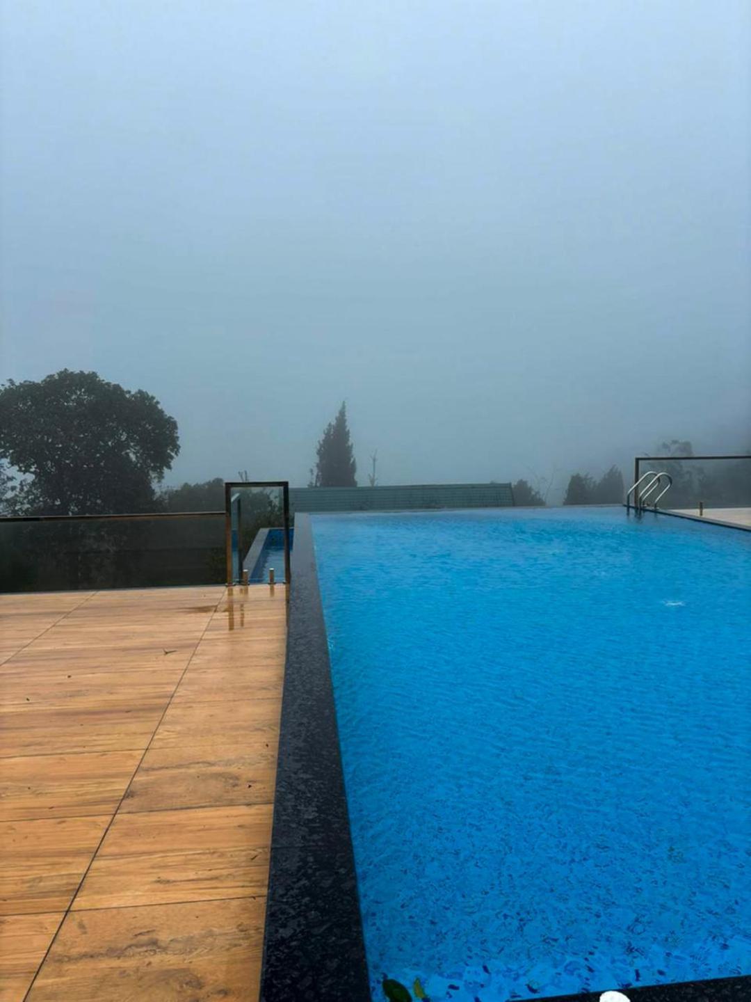 Camelot Resort Munnar Buitenkant foto